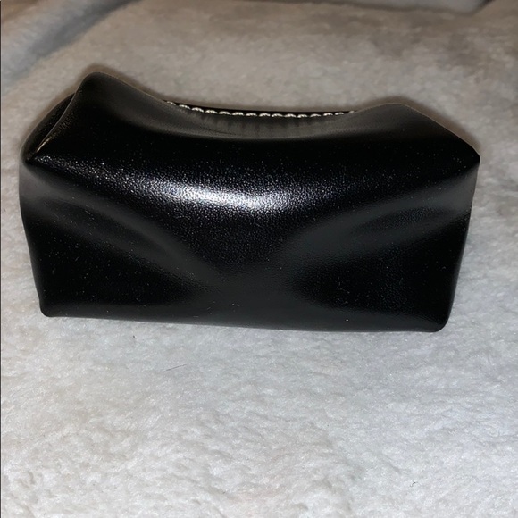 Bobbi Brown Black Leather Coin Purse - Lined - Picture 4 of 8